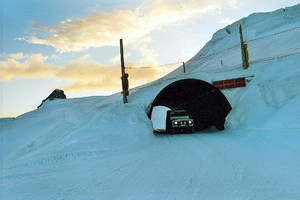 Passage sous le tunnel